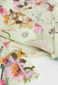 Next SET  - REGULAR FIT - Leggingek - Nadrágok - sage green floral