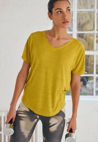 Next Basic póló - yellow