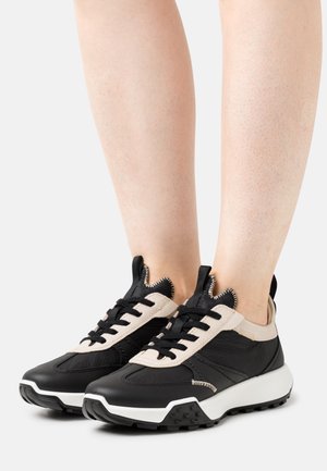 RETRO - Sneakersy niskie - black/limestone