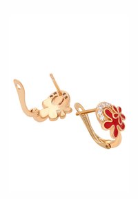 Orecchini a forma di fiore in tono oro, caratterizzati da un centro in smalto rosso e dettagli in cristallo trasparente, con design ad uncino e finitura lucida.