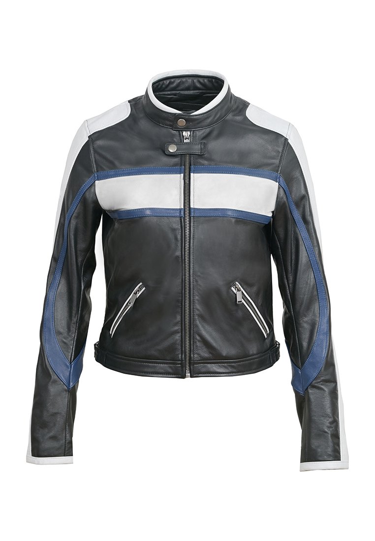 Giubbotto da moto in pelle nera con accenti bianchi e blu, presenta un colletto alto, una cerniera frontale e due tasche con zip.