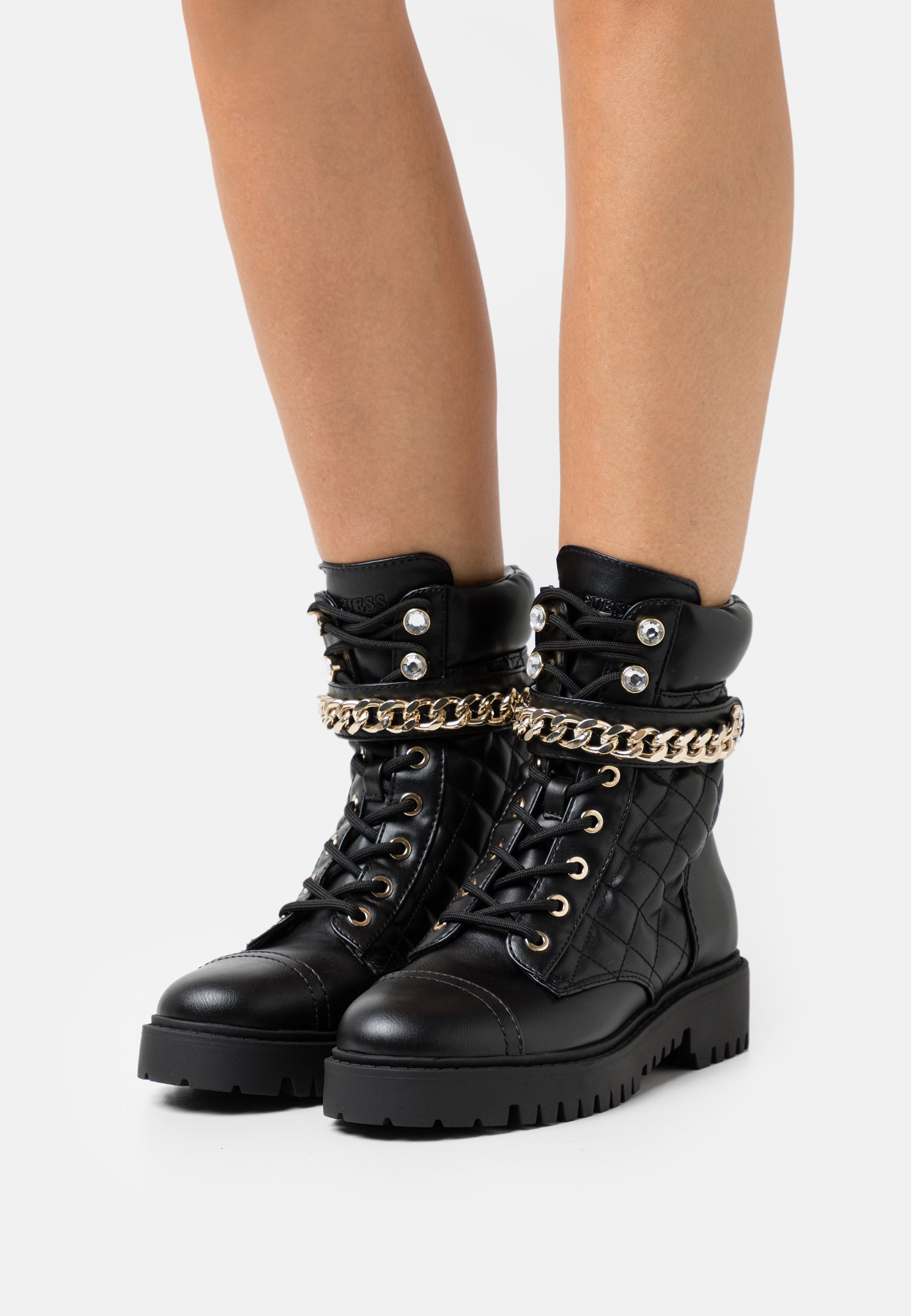 Bellagio Zapatillas Altas De Cuero Hat Pink Gorra Trucker Amarilla