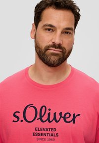 s.Oliver - T-shirt z nadrukiem