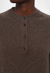 Paul & Joe Jumper - marron