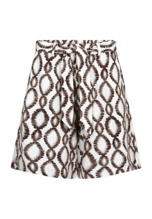 Witte shorts met hoge taille met bruine ovale tie-dye patronen, een bijpassende stoffen riem en riemlussen, weergegeven op een witte achtergrond.