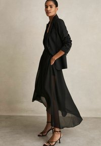 Reiss REGULAR FIT - LUCIE OVERLAY LOW - Stoffhose - black