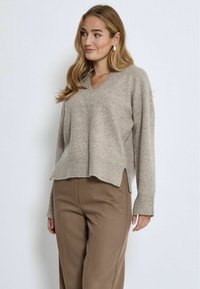 CASEY V-NECK - Maglione - m winter twig sand melange