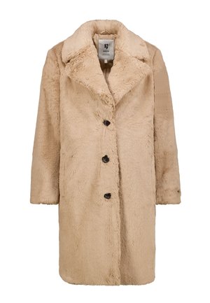 Beige Kunstfellmantel mit Reverskragen, ausgestattet mit vier schwarzen Knöpfen, langen Ärmeln und einer lockeren Passform, die eine weiche Textur bietet.