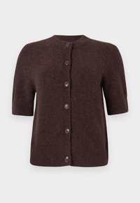 Cardigan court marron foncé doux avec un col rond et six boutons assortis sur le devant.