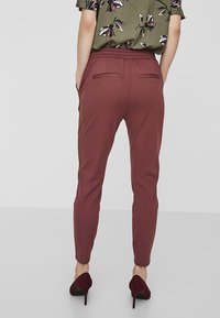 Vero Moda VMEVA STRING PANT NOOS - Tracksuit bottoms - dark red