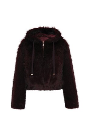 Jachetă din blană sintetică de culoare vin roșu, scurtă, cu glugă, sistem de închidere cu fermoar și șnururi de tricot contrastante. Textură moale și design pufos.