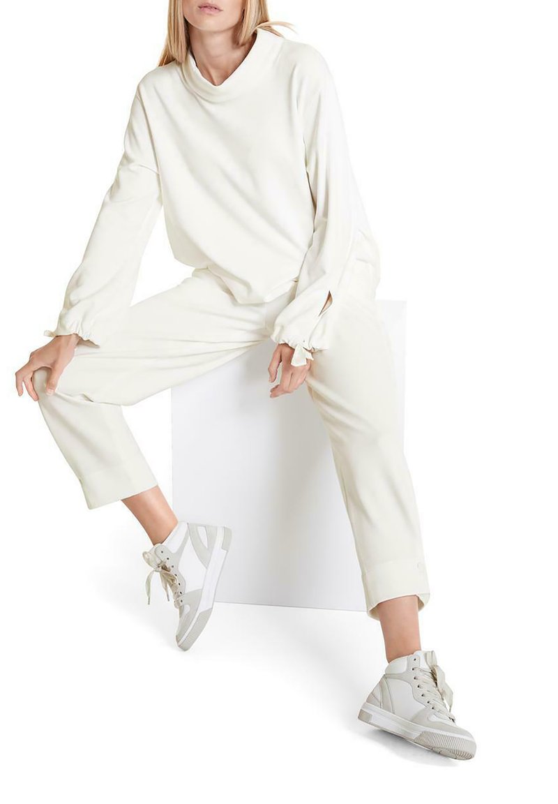 Marc Cain Sports Sweatshirt Off White With Large Letter Detail QS 44.03 J25 110 main image 1