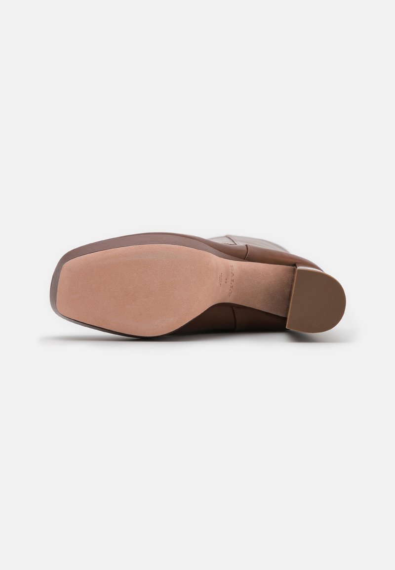Damen Bekleidung | Bally DEANNE Plateaustiefel cognac - JK24484 Damen Bekleidung | Bally DEANNE Plateaustiefel cognac - JK24484