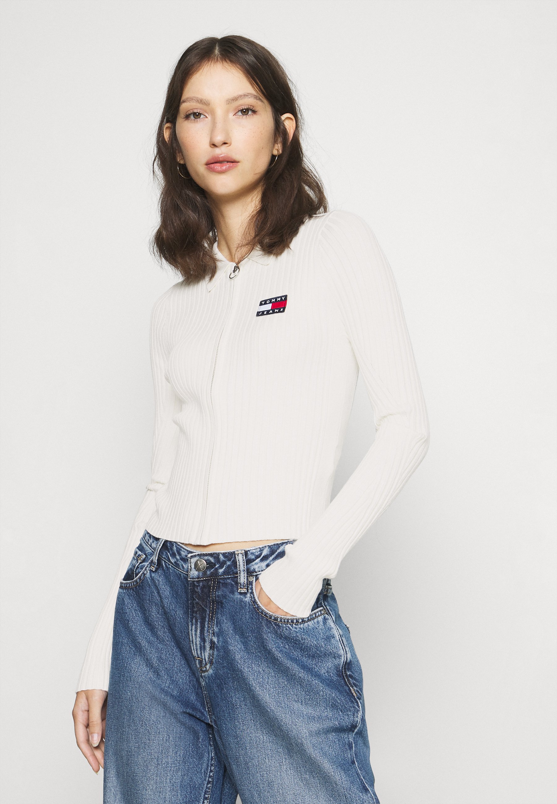 tommy jeans white jumper