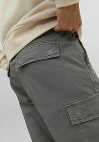 Jack & Jones JPSTACE JJTUCKER AMA  szary