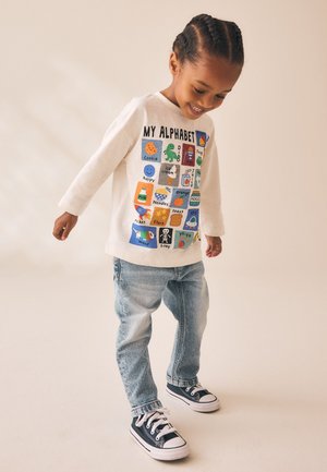 Next, REGULAR FIT - LONG SLEEVE GRAPHIC T-SHIRT . - Longsleeve - white alphabet