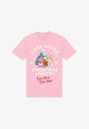 Lyserød bomulds T-shirt med tegneseriefigurerne Care Bears, et juletræ og tekst: "Care Bears Christmas Party" med snefnug detaljer.