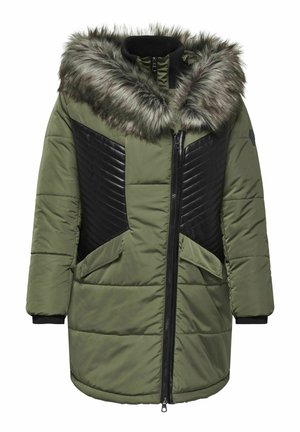Olivgrüne Pufferjacke mit einer Kapuze aus Kunstpelz, schwarzen Steppakzenten, Frontreißverschluss und zwei Seitentaschen. Verfügt über gerippte Bündchen.