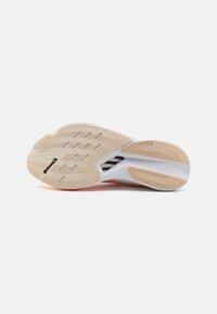 adidas Performance ADIZERO BOSTON 12 - Apavi skriešanai pa asfaltu - ivory/iron metallic/solar red