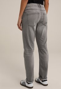 WE Fashion BLUE RIDGE - Vaqueros boyfriend - grey