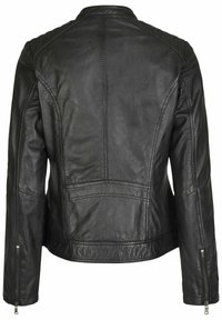 Schwarze Lederjacke mit taillierter Passform, gesteppte Schultereinsätze, Reißverschlussmanschetten und einer Nahtdetails auf der Rückseite. Glatte Textur, mittellange Länge.