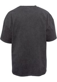 Thumbnail Image 4