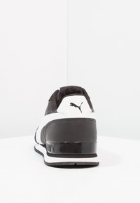 Puma Sneakers - black