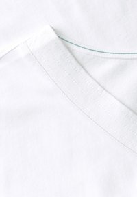 Cecil V-NECK - T-paita - weiß