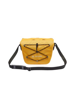 Borsa a tracolla gialla con superficie testurizzata, tracolla nera regolabile e un cordino esterno per ulteriore spazio di stoccaggio. Presenta il logo Vaude.