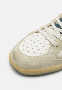 Blauer MURRAY - Tenisice - white/green/yellow