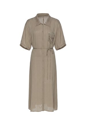 Beige jurk tot op de knie met korte mouwen, knoopsluiting aan de voorkant, gestructureerde kraag, borstzak met klep en een dunne tailleriem.