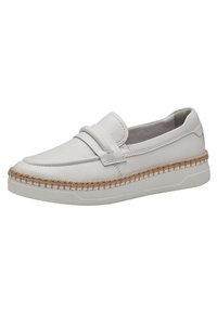 Mocassin en cuir blanc avec une accent en jute tressé texturé autour de la semelle et une languette rembourrée, affichant une finition lisse et une forme arrondie.