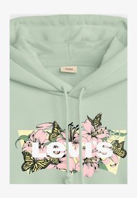 Unselected, everyday hoodie core