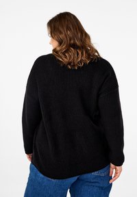 Zizzi Stickad tröja - black mel