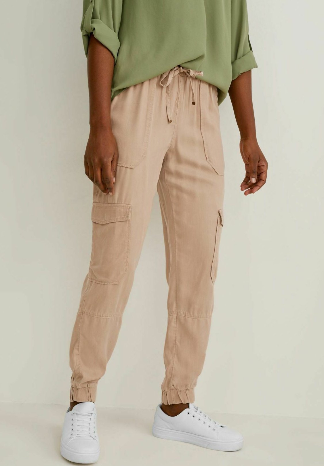 C\u0026A Pantalones cargo - taupe/marrón topo - Zalando.es