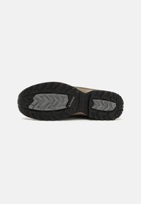 Lowa MADDOX GTX  LO - Hikingschuh - seegras/dune