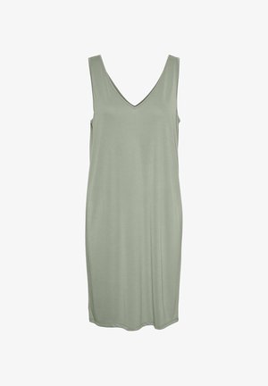 Vestido sin mangas de color verde salvia con escote en V, corte recto y dobladillo a la altura de la rodilla sobre un fondo blanco liso.