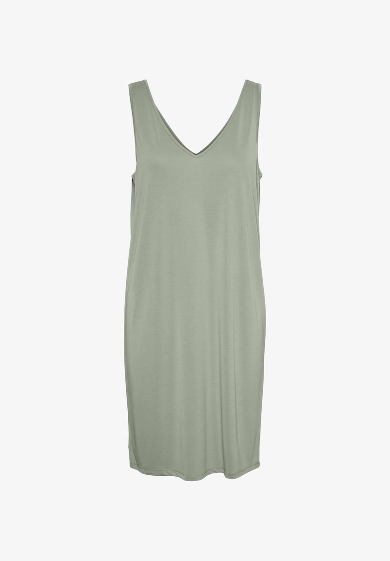 Vestido sin mangas de color verde salvia con escote en V, corte recto y dobladillo a la altura de la rodilla sobre un fondo blanco liso.