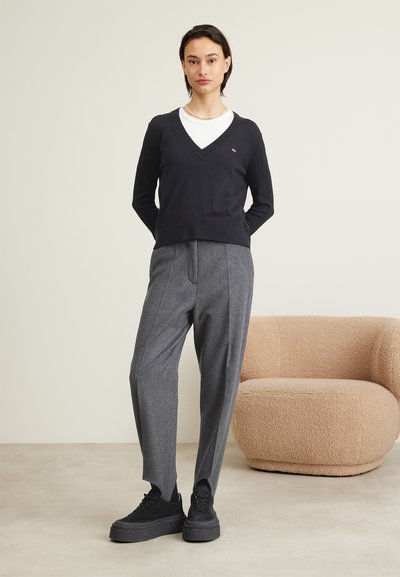 Tiger of Sweden RYDERE - Kelnės - dark grey mel
