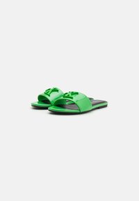 Calvin Klein Jeans FLAT SLIDE - Ciabattine - classic green
