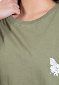 Smilodox PAYTON OVERSIZE - T-shirts print - khaki