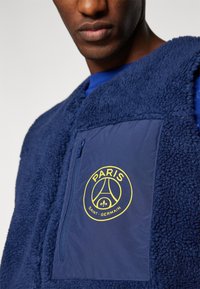 Nike Performance PSG CLUB - Vest - midnight navy/speed yellow