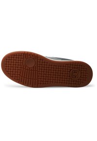 DC Shoes MANTECA  - Trainers -  grey gum