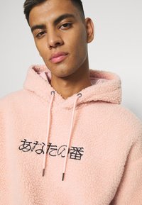YOURTURN UNISEX - Sweatshirt com capuz - pink