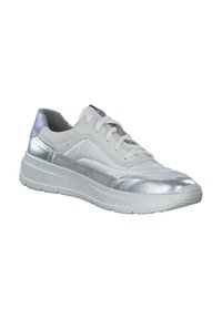 Weißer Sneaker mit silbernen, metallischen Akzenten, strukturierten Paneelen und einer dicken Sohle. Verfügt über Schnürsenkel und einen gepolsterten Kragen in einem hellen Lila.