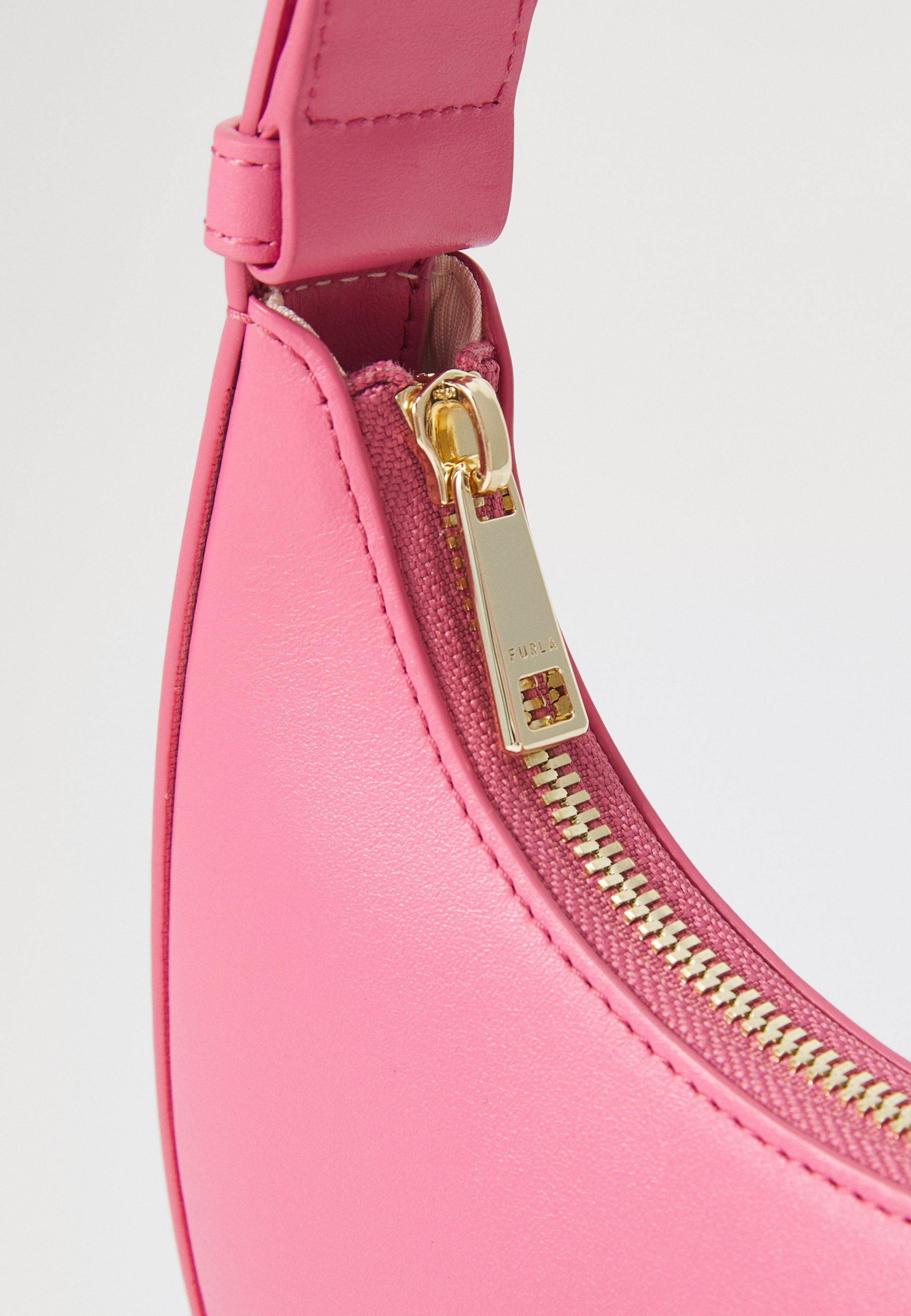 【新品 未使用】FURLA DELIZIOSA SHOULDER BAG ピンク Mini Bag BLUSH PINK Furla Delizia | Furla US
