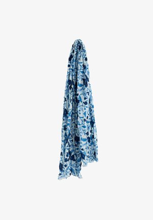 Jasnoniebieski szalik z ciemnoniebieskim kwiatowym wzorem, luźno zawieszony, ukazujący lekki, pofałdowany teksturę tkaniny.