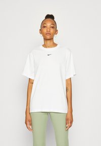 Nike Sportswear - TEE - T-shirts - white/black Miniatyrbilde 1