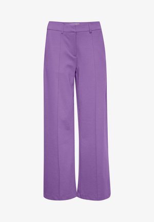 Pantaloni a gamba larga di un vivace colore viola, realizzati in tessuto morbido. Presentano pieghe frontali e un design sartoriale con passanti per cintura.