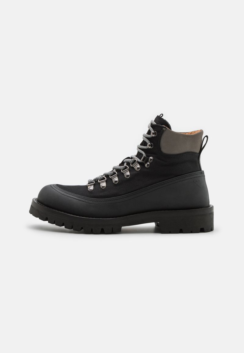 Hackett London HIKING BOOT Nööritavad poolsaapad black/must